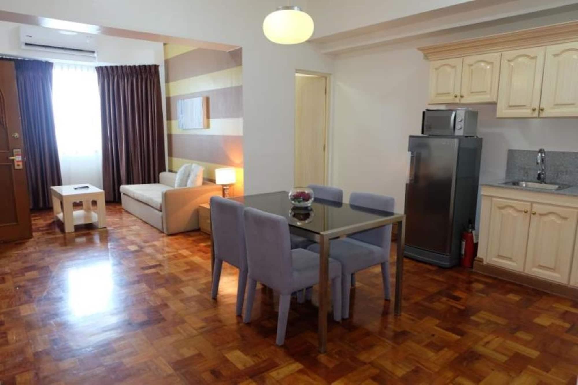 Asian Mansion II Макати Экстерьер фото