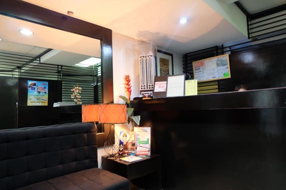Asian Mansion II Макати Экстерьер фото